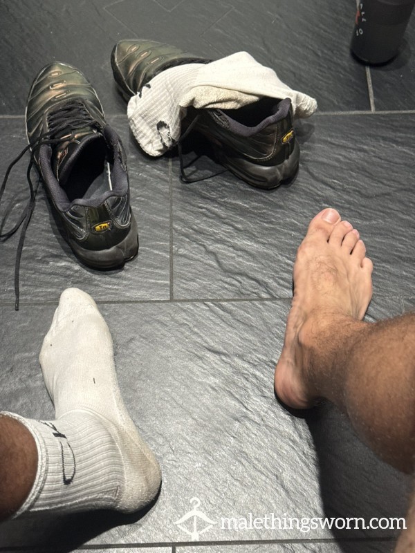 ARAB ALPHA SNEAKERS