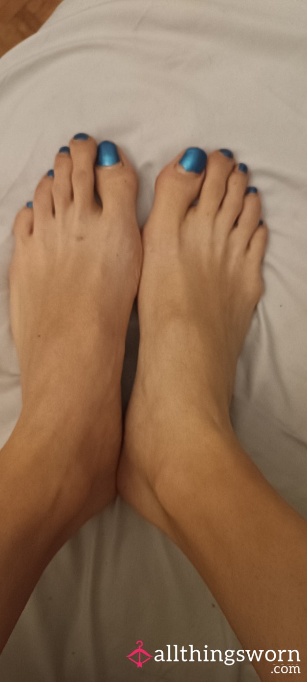 💦 Are You Into Feet?