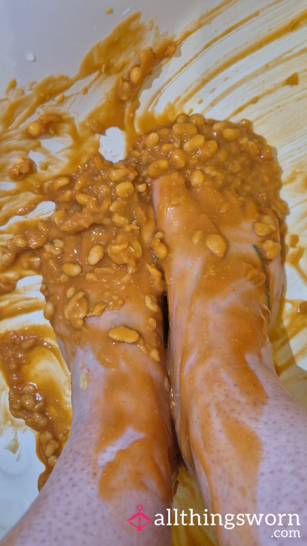 ASMR Beans On Feet 👅