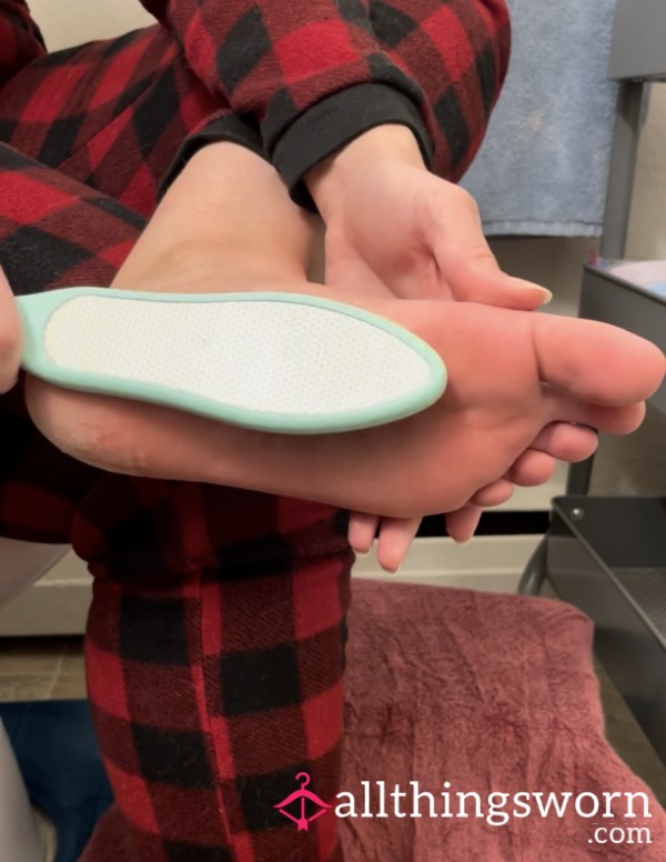 ASMR Foot Exfoliation