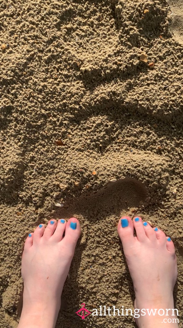 ASMR Listen To Me Walk Across The Soft Wet Sand 😍