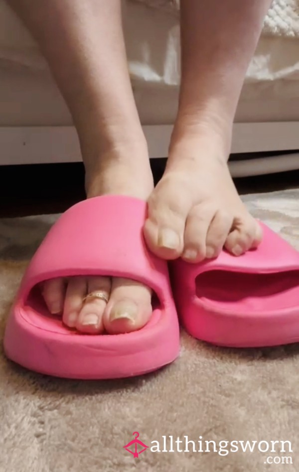 🩴 ASMR Squishy Sandal & Feet Play 🩴