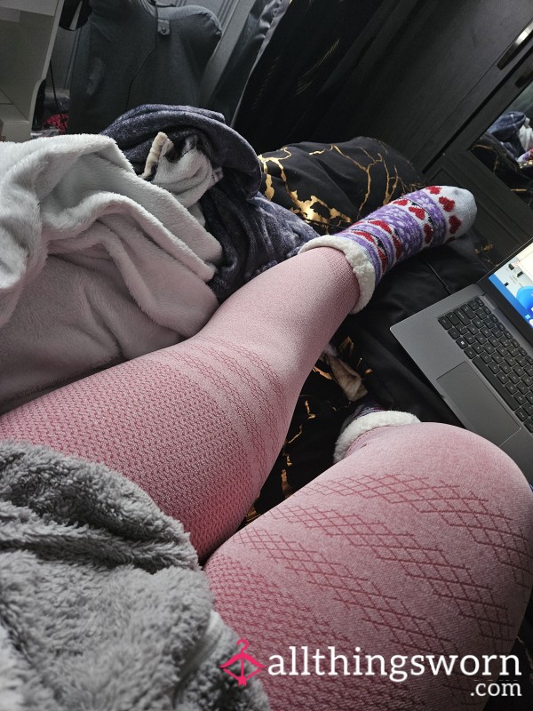 A** Photos, Catfish, Leggings