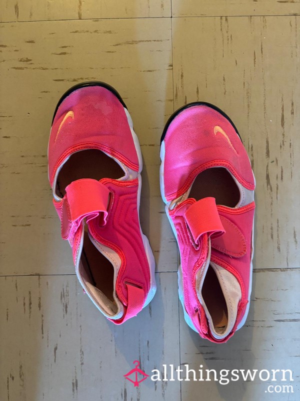 At Least 10 Years Old Smelly Nike Rifts