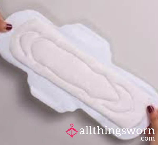 Aunt Flo Has Arrived 🔴🦈 Week