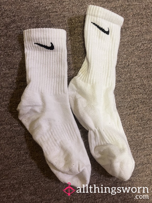 Authentic Well-worn Exercise Socks, Worn During Intense Training And Long Active Days. Kept Unwashed After 10 Days With All The Natural Evidence Of Hard Use. Perfect For Collectors Who Want T