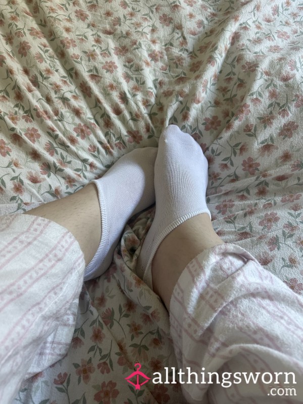 Authentic Worn Socks – Personal, Sweat-Scented, And Ready For You