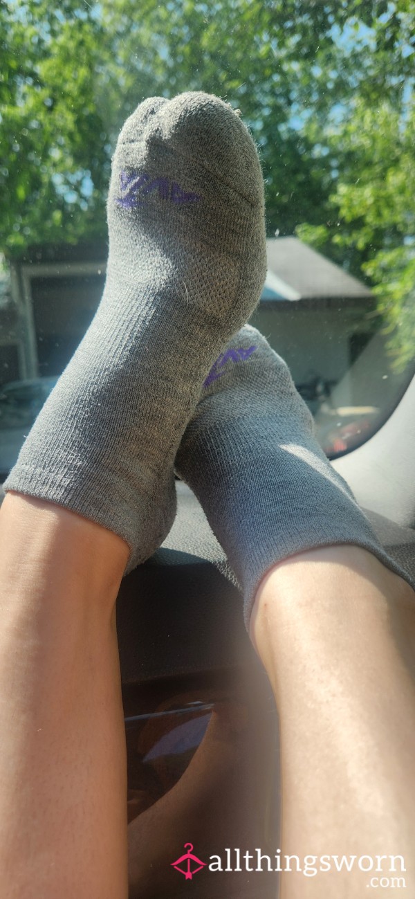 Avia Light Grey And Purple