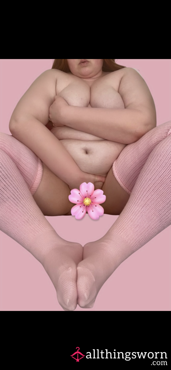 💘 Baby Pink Thigh High Knitted Plus Size Socks Worn By A BBW With Size 11 Feet 💘