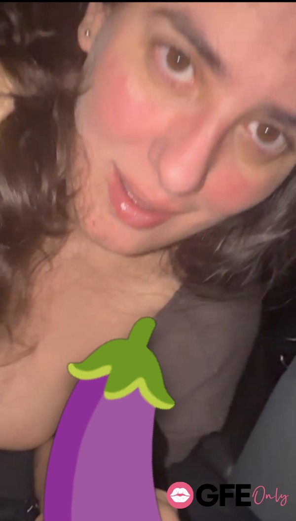 Back Seat Bl** Job By An Eager Girlfriend