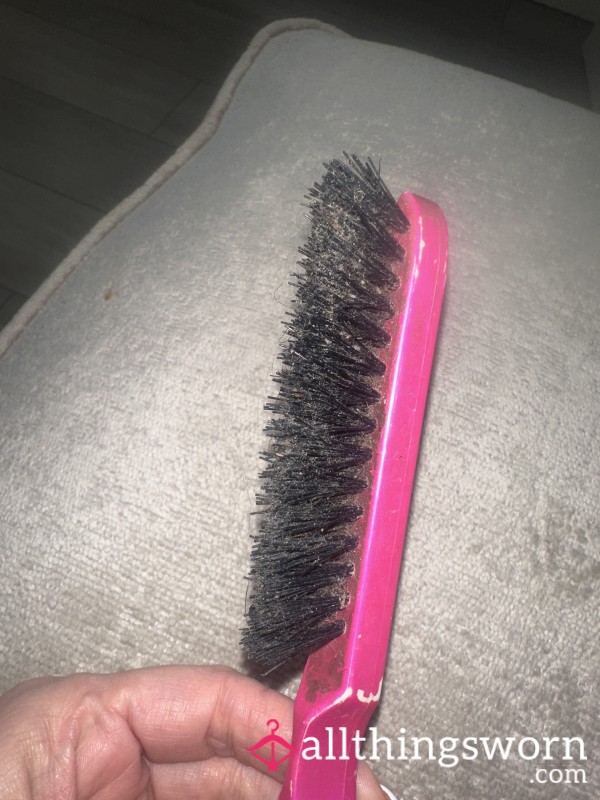 Backcombing Brush