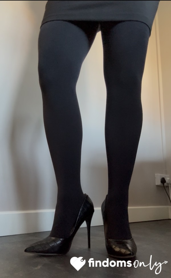 Ball Busting/crushing Humiliation