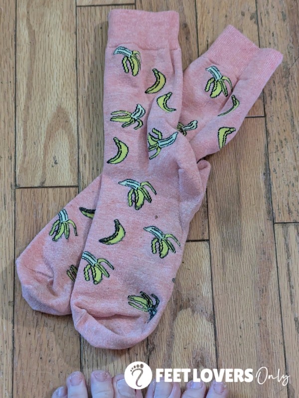 Banana Crew Socks - 10hr Wear
