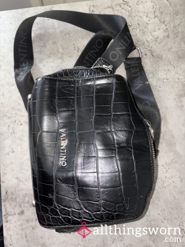 Barbies Well Used Valentino Everyday Bag 💋
