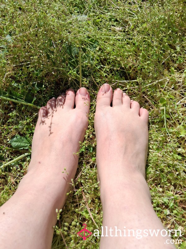 Bare Feet In The Gra**