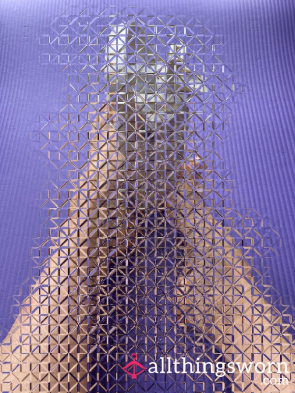 Bare Feet Sports Bottle Play (3)