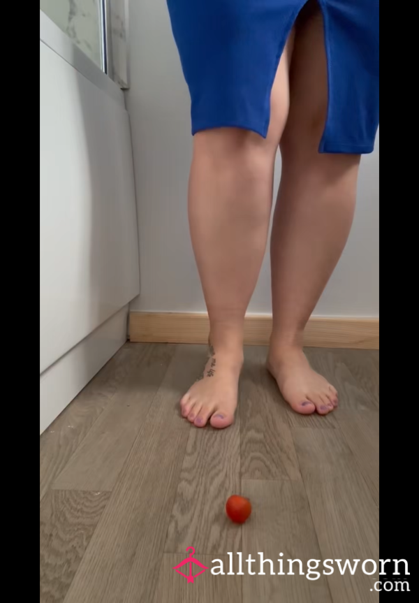 Bare Foot-crushed 🍅🦶😮‍💨💦