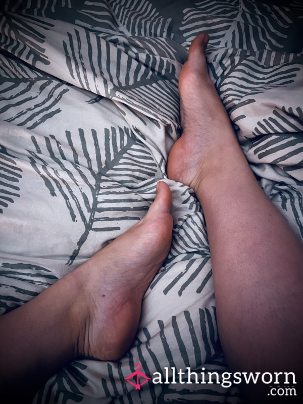 Bare Foot Goddess - Tired Toes