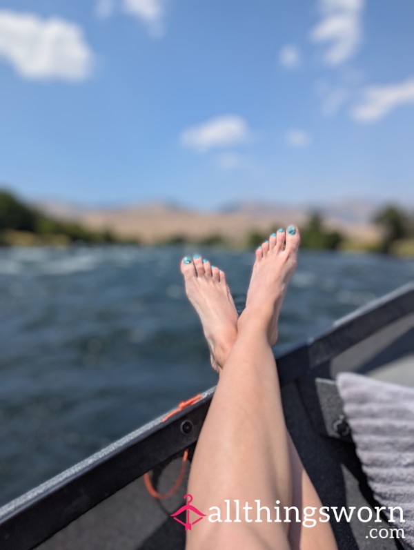 Wild Soles - Barefoot On The Water - (10 Photos)