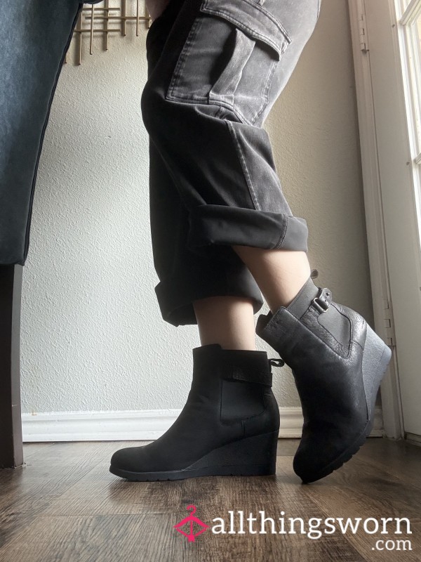 🖤 Barefoot Worn UGG Wedge Booties - Years Of Sockless Wear - Soft Leather - Naturally Scented