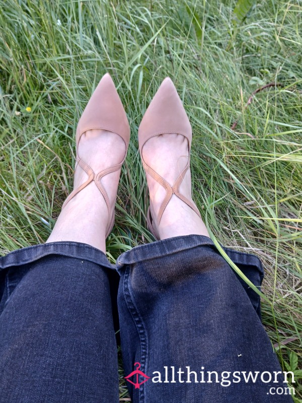 Barely Worn Aldo Nude Suede Stilettos , Size 4