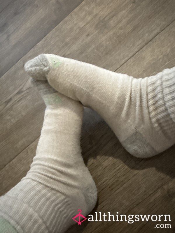 Basic Feet Photo Set (size 6)