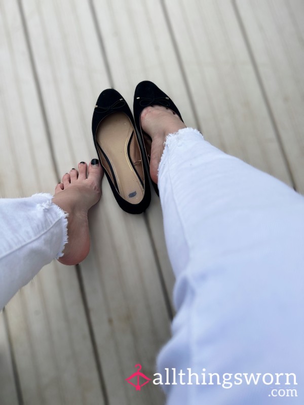 Basic Flats. 🖤