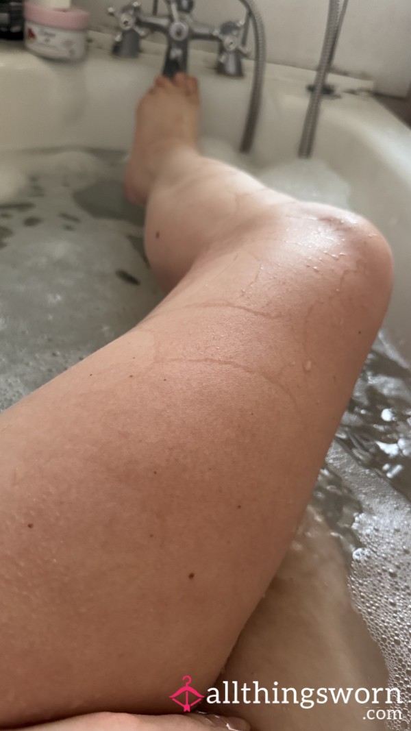 Bath Tease 🛁