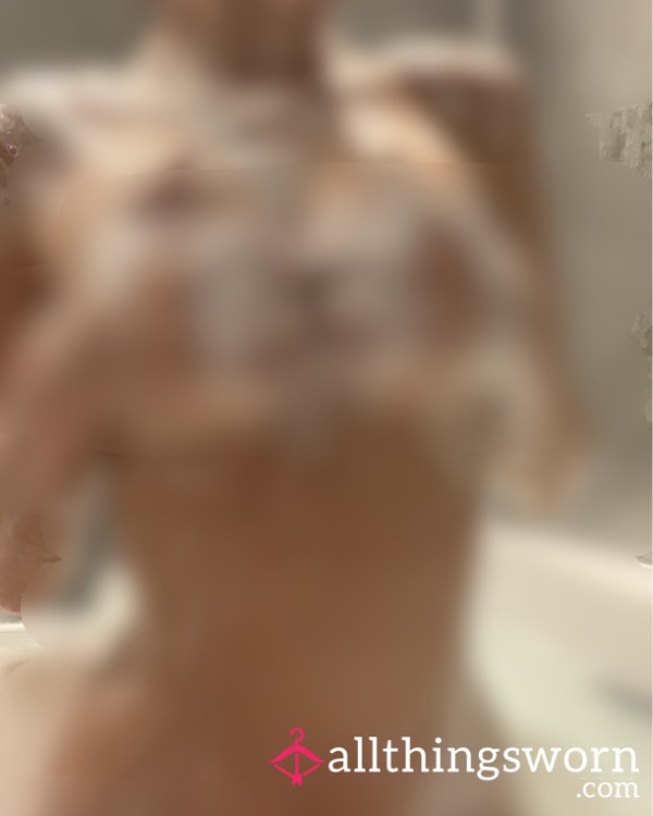 Bath Tease 🛁