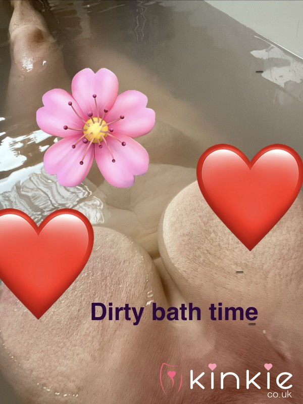 Bath Time Photos Custom To Your Needs 💋