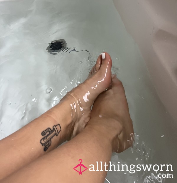 Bath Time Pics🥵💦