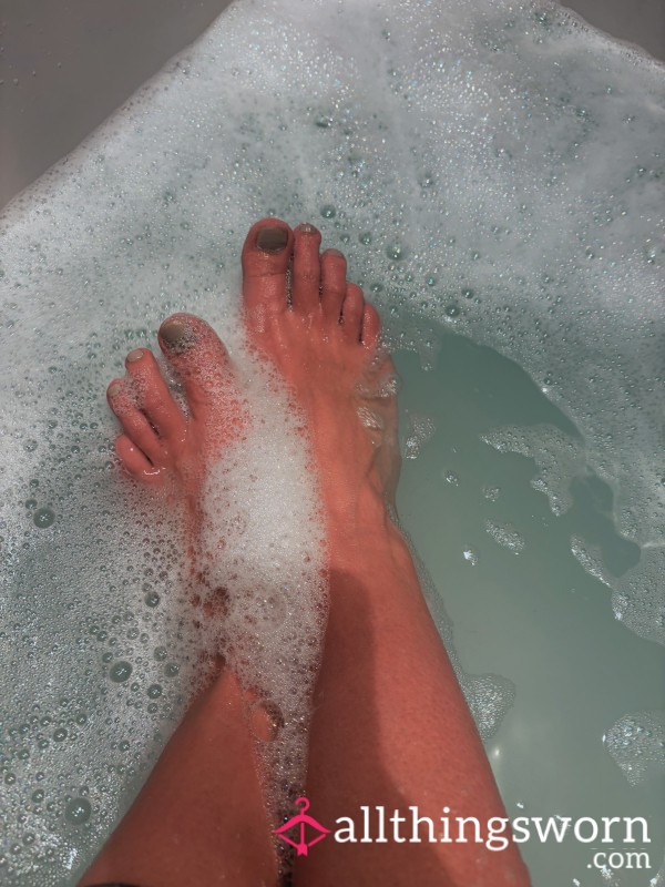 Bath Time With My Feet 💦 And Lotion For Afters