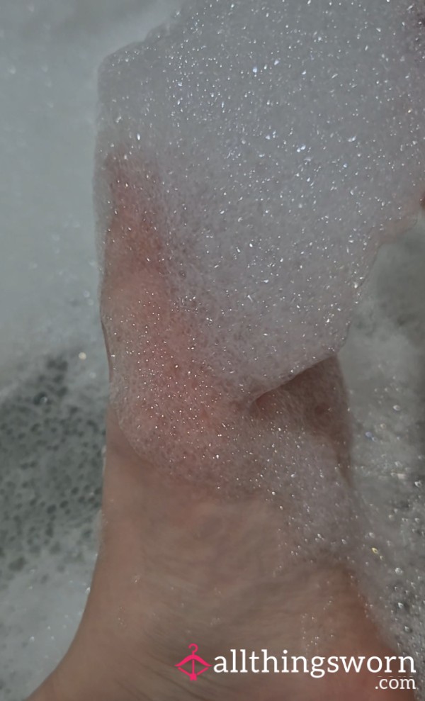 Bathe My Little Tootsies