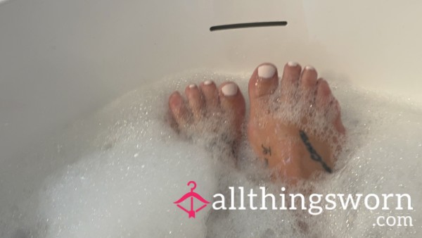 Bathing Feet Pics