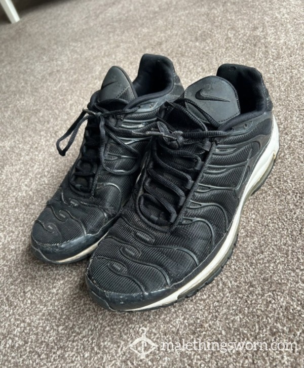 Battered Nike TNs