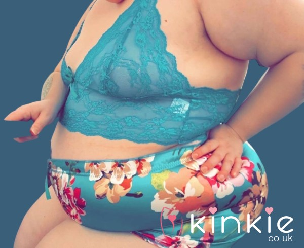 BBW 4XL Lace Top And Silk Short Set 🩵