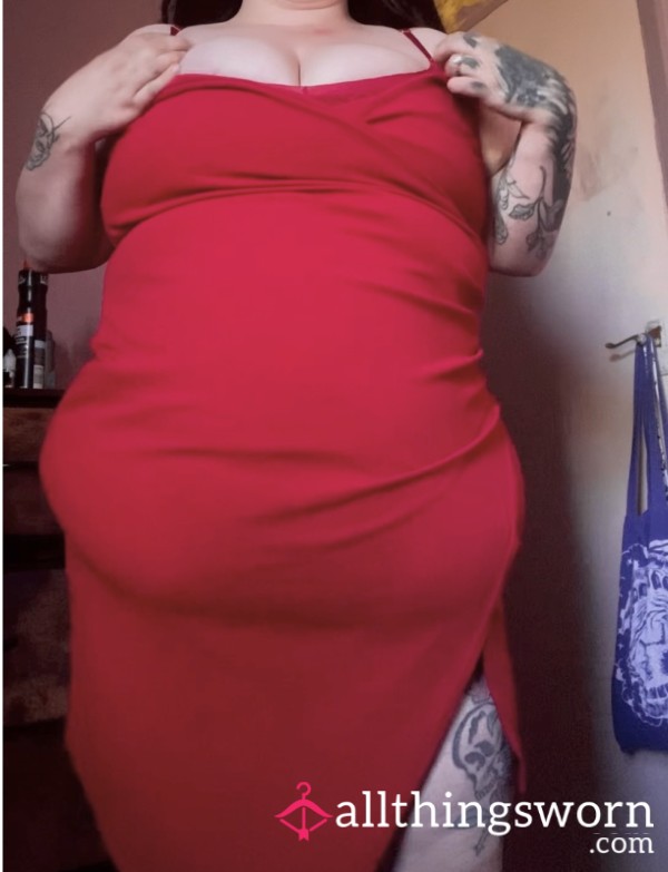 BBW Takes Off S**y Red Dress For You, Full Nude 😍