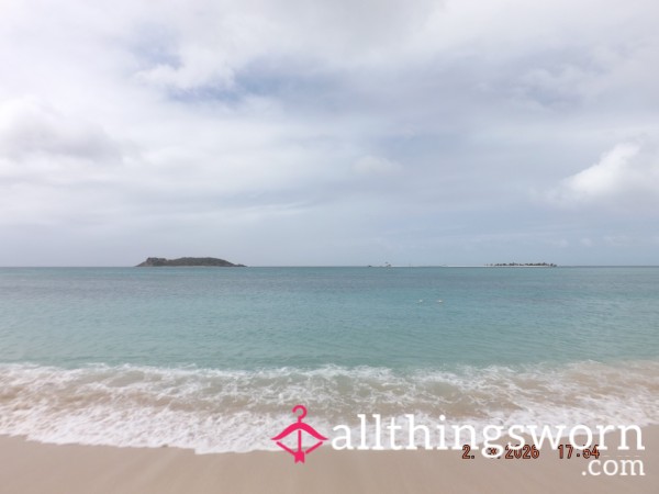 Beach Walk! Sandy Soles, Crystal Clear Waters And Plenty To Worship 😩