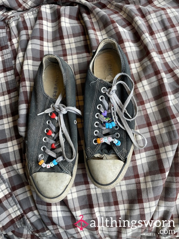 Beat A** Converse Low Tops Black Size 11