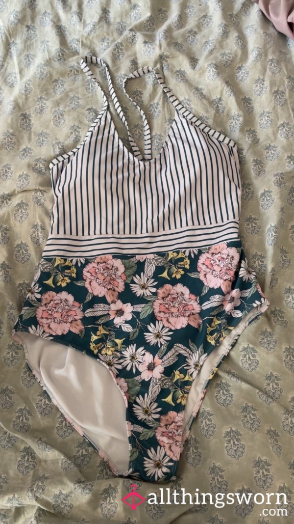 Beautiful Bathing Suit With Flowers