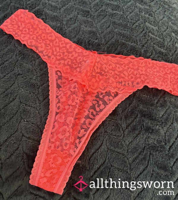 Beautiful Cor*l Worn Fishy Thongs
