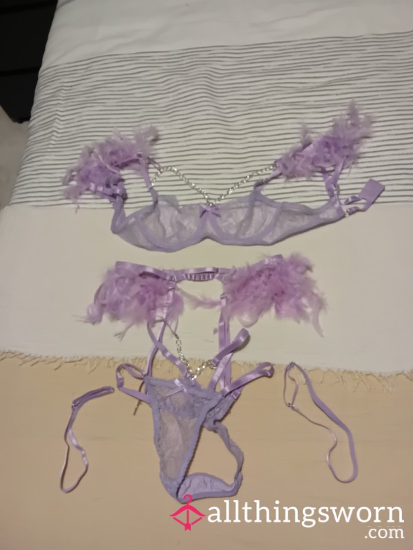 Beautiful Lilac Lace Lingerie Set, Worn For A Lingerie Shoot 💋