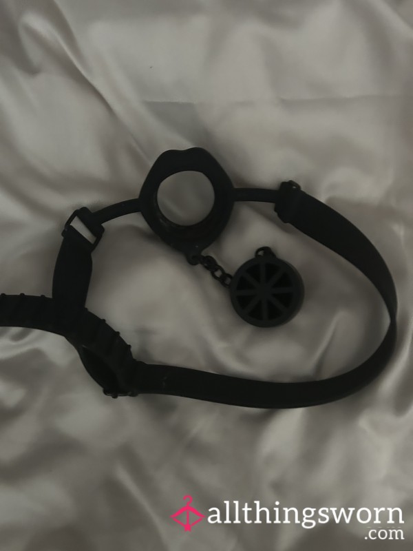 Beautiful O Plug Gag