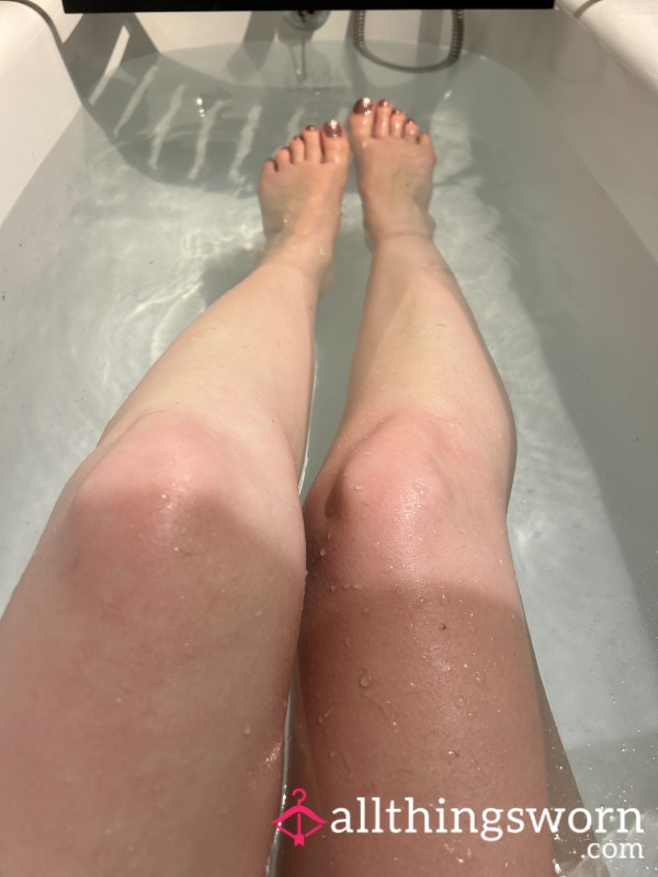 Beautiful Pedicure Feet In The Bath