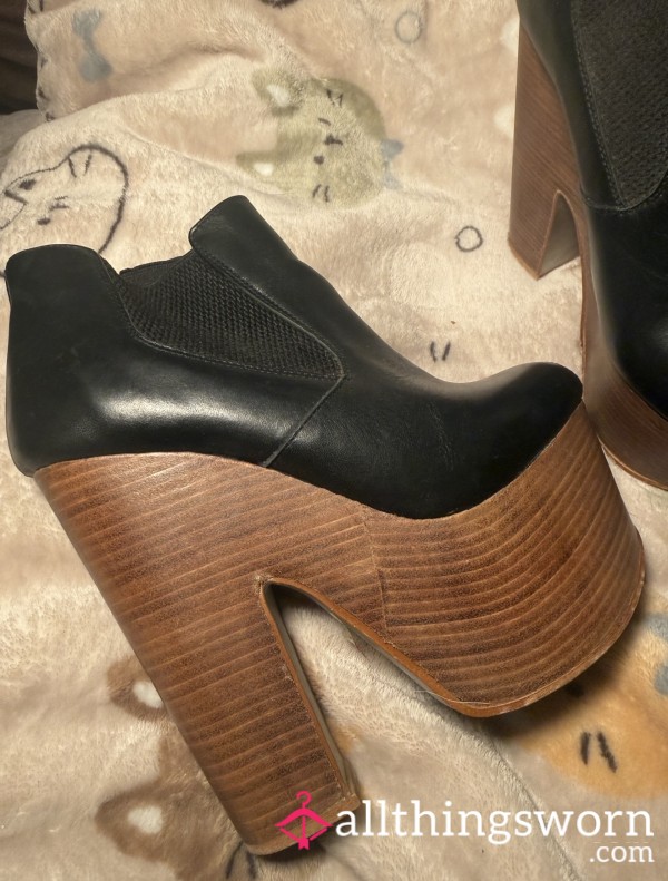 Beauty’s Size 3 High Heel Wedges Well Worn You Can See Where My Toes Lay