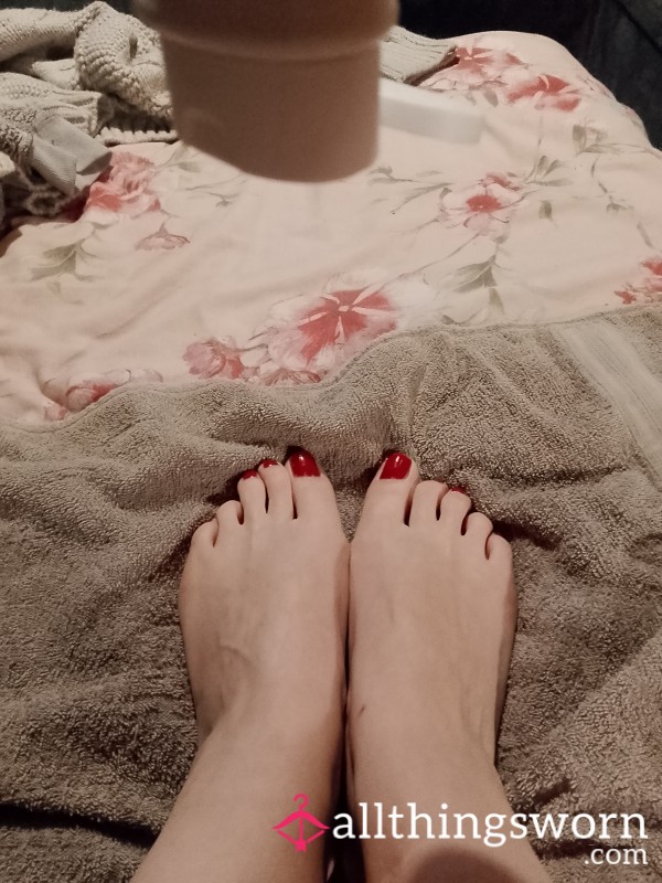 Been On My Feet All Day Now Tine For A Rub