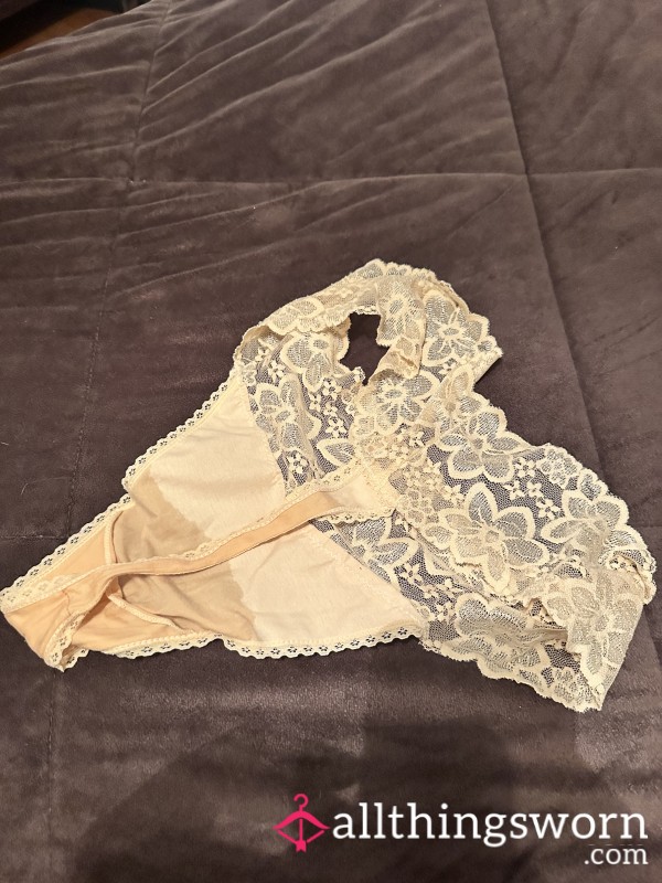 Beige Thongs