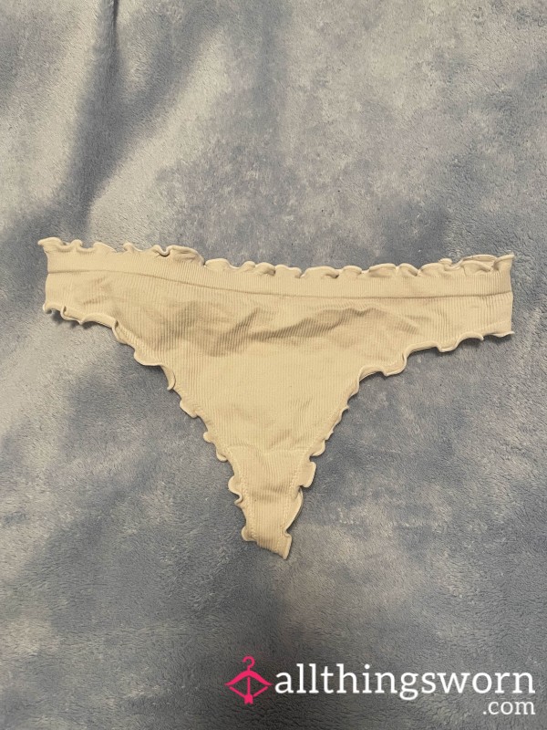 💛 Beige Thongs 💛