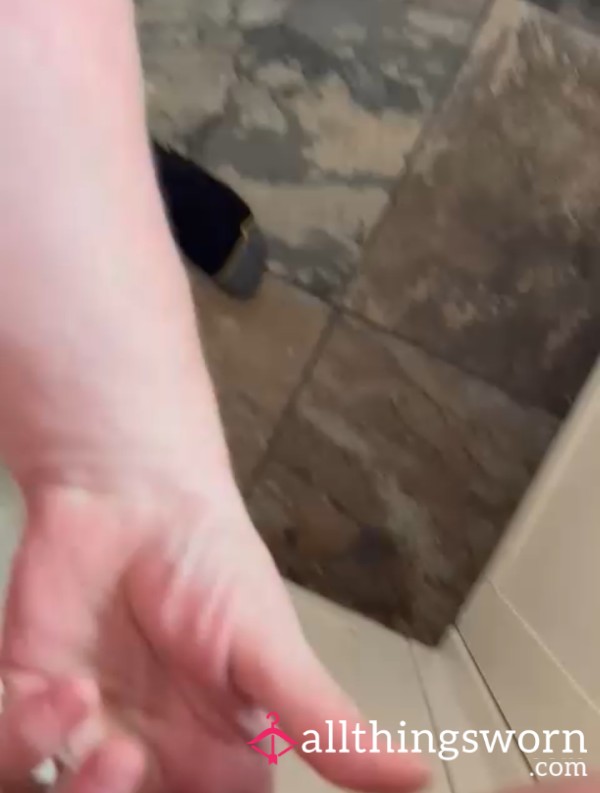 Being Fingered By My Married Neighbour