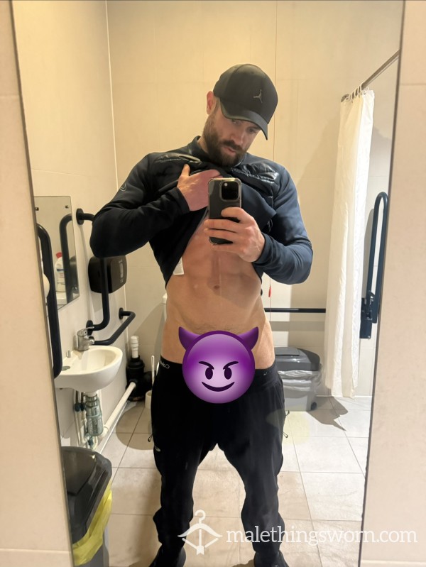 Being Naughty At Work! 😈💦